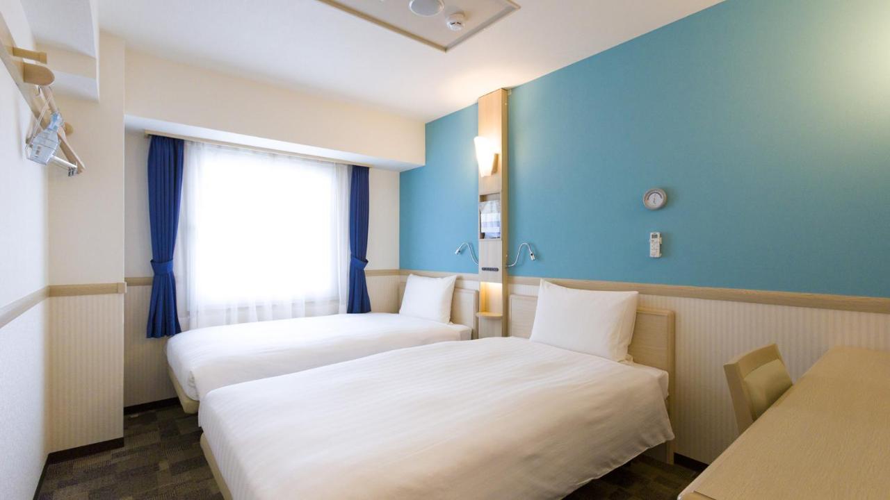 Toyoko Inn Nara Oji Eki Minami Guchi Exterior photo